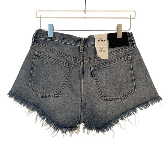 NWT Levi’s | Blue Floral Embroidered High Rise Frayed Hem Denim Shorts Size 30 - Picture 2 of 9